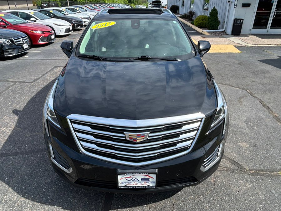Used 2017 Cadillac XT5 Luxury w/ Driver Awareness Package AWD/4WD image 3