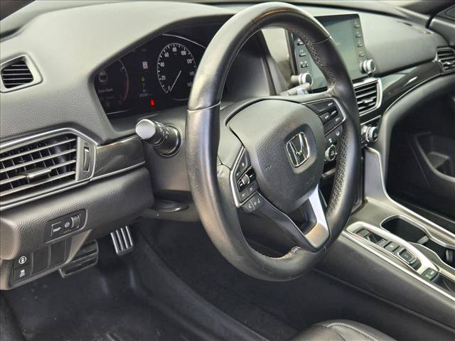 Used 2018 Honda Accord Sport image 10