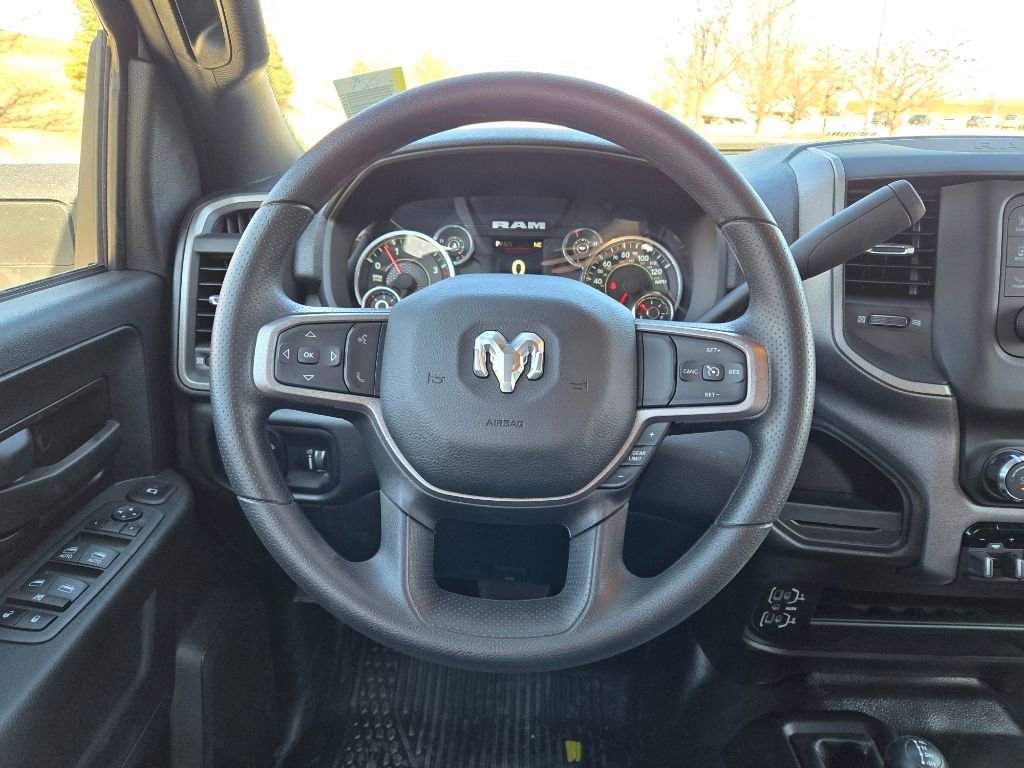 Used 2024 RAM 2500 Tradesman w/ Chrome Appearance Group image 17