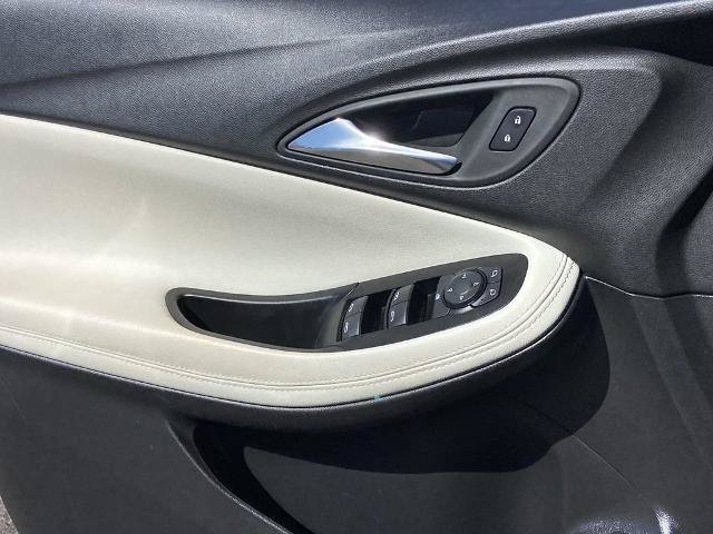 Used 2024 Buick Encore GX Preferred FWD image 18