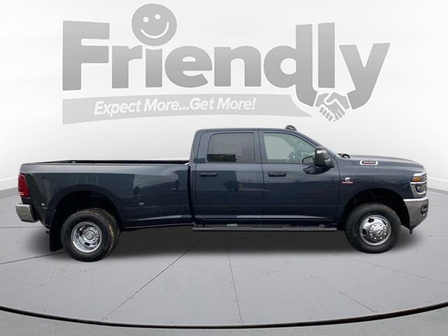 New 2026 RAM 3500 Tradesman AWD/4WD image 4