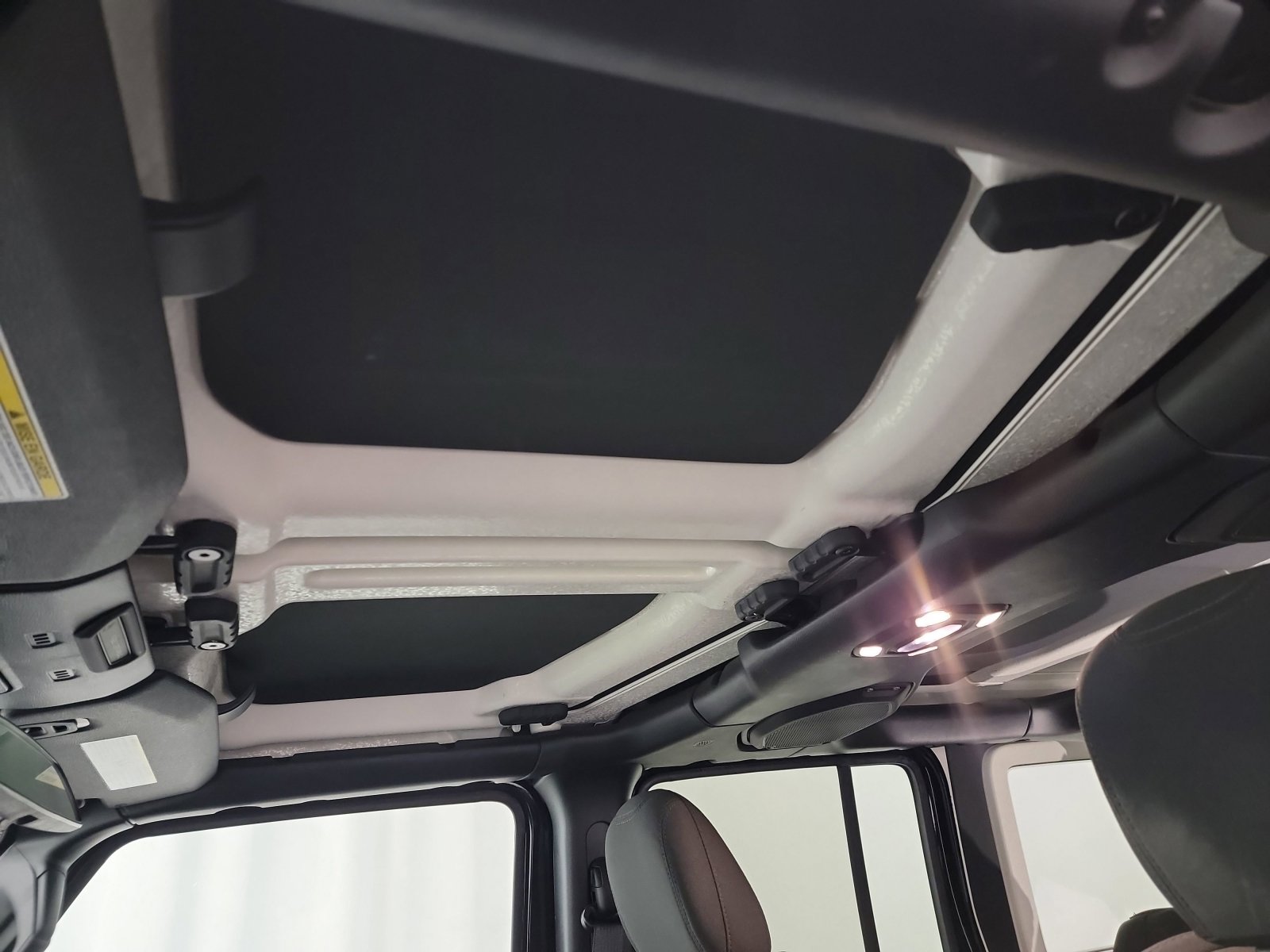 Used 2023 Jeep Wrangler Unlimited Sport image 24