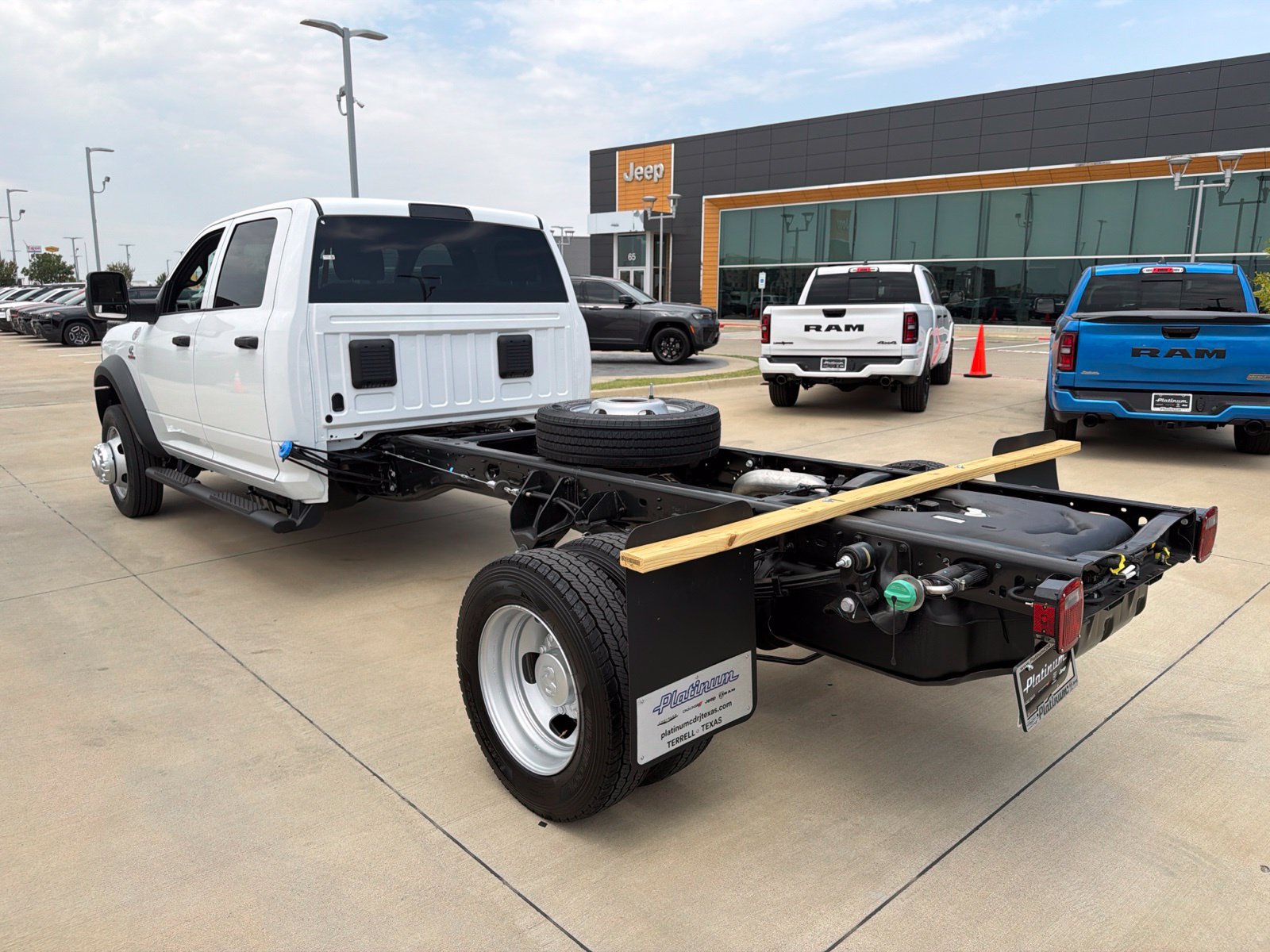 New 2027 RAM 4500 Tradesman AWD/4WD image 3