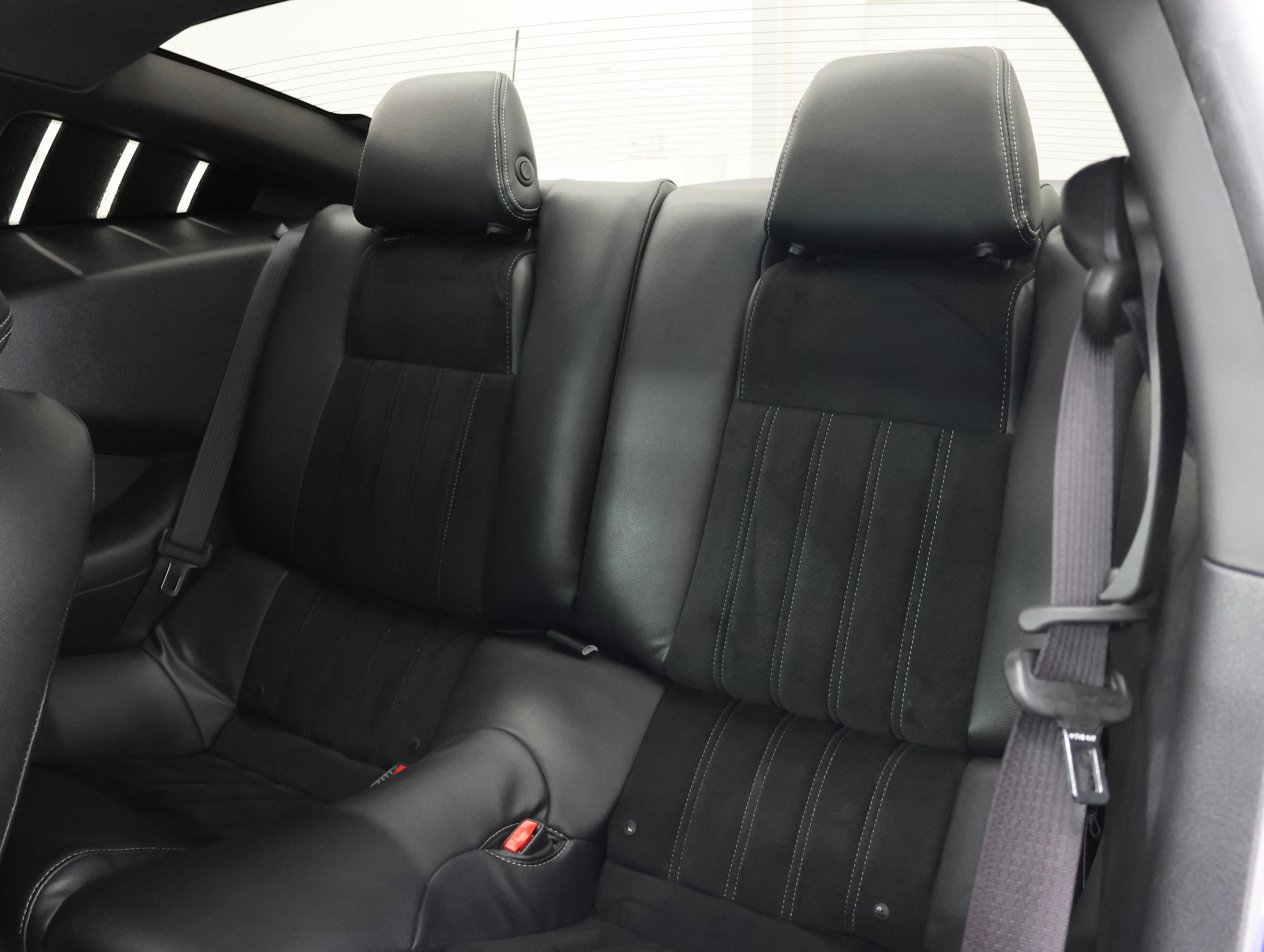 Used 2014 Ford Mustang GT w/ Equipment Group 301A image 9