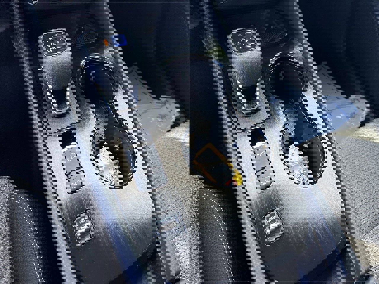 Certified 2022 Nissan Rogue SV image 17