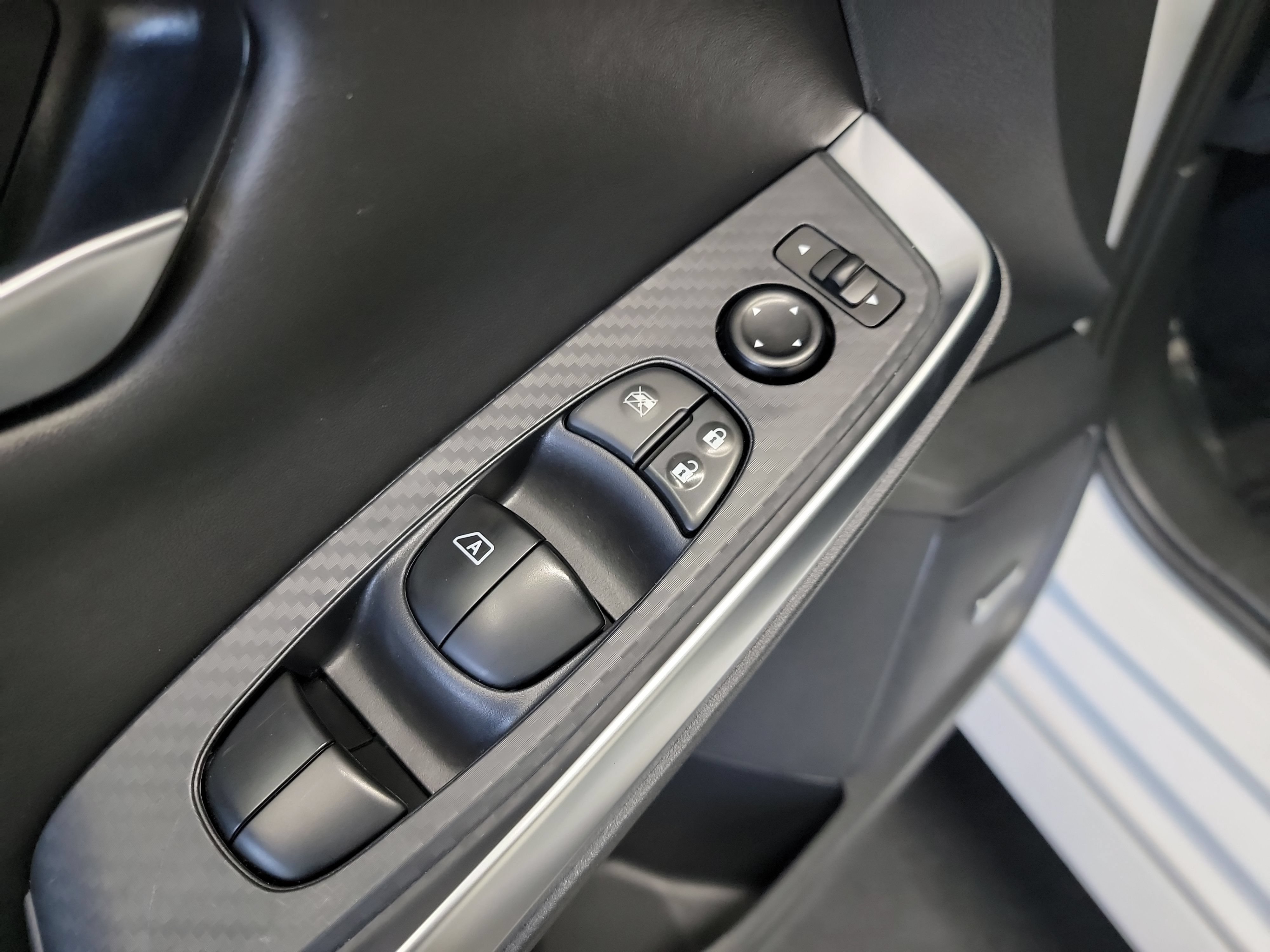 Used 2023 Nissan Sentra SR w/ SR Premium Package FWD image 14