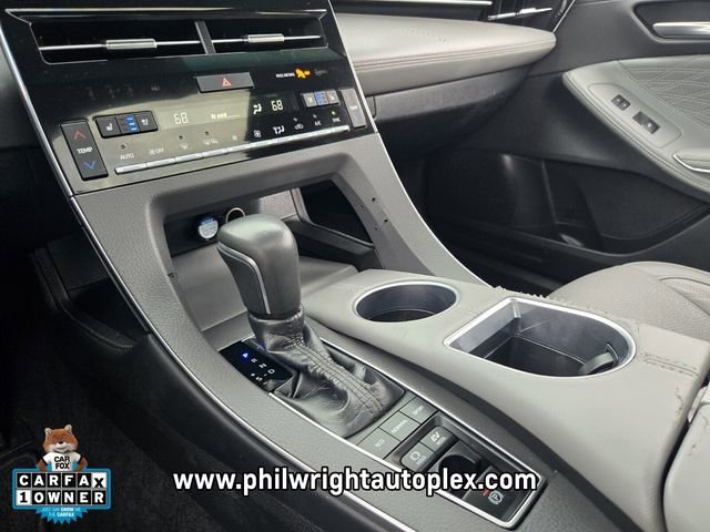 Used 2019 Toyota Avalon Limited image 25