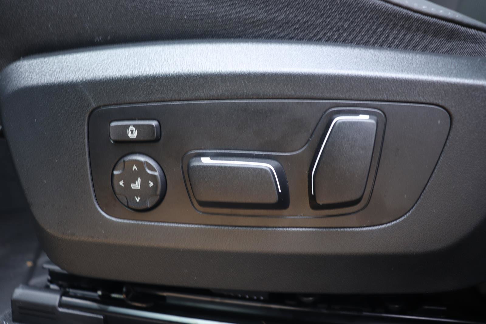 Used 2026 BMW X3 xDrive30 w/ Premium Package image 24