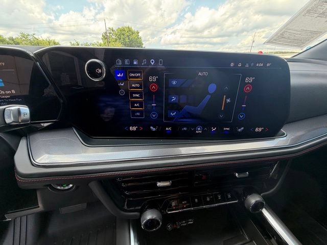 Used 2025 Chevrolet Tahoe RST w/ Comfort Package AWD/4WD image 3