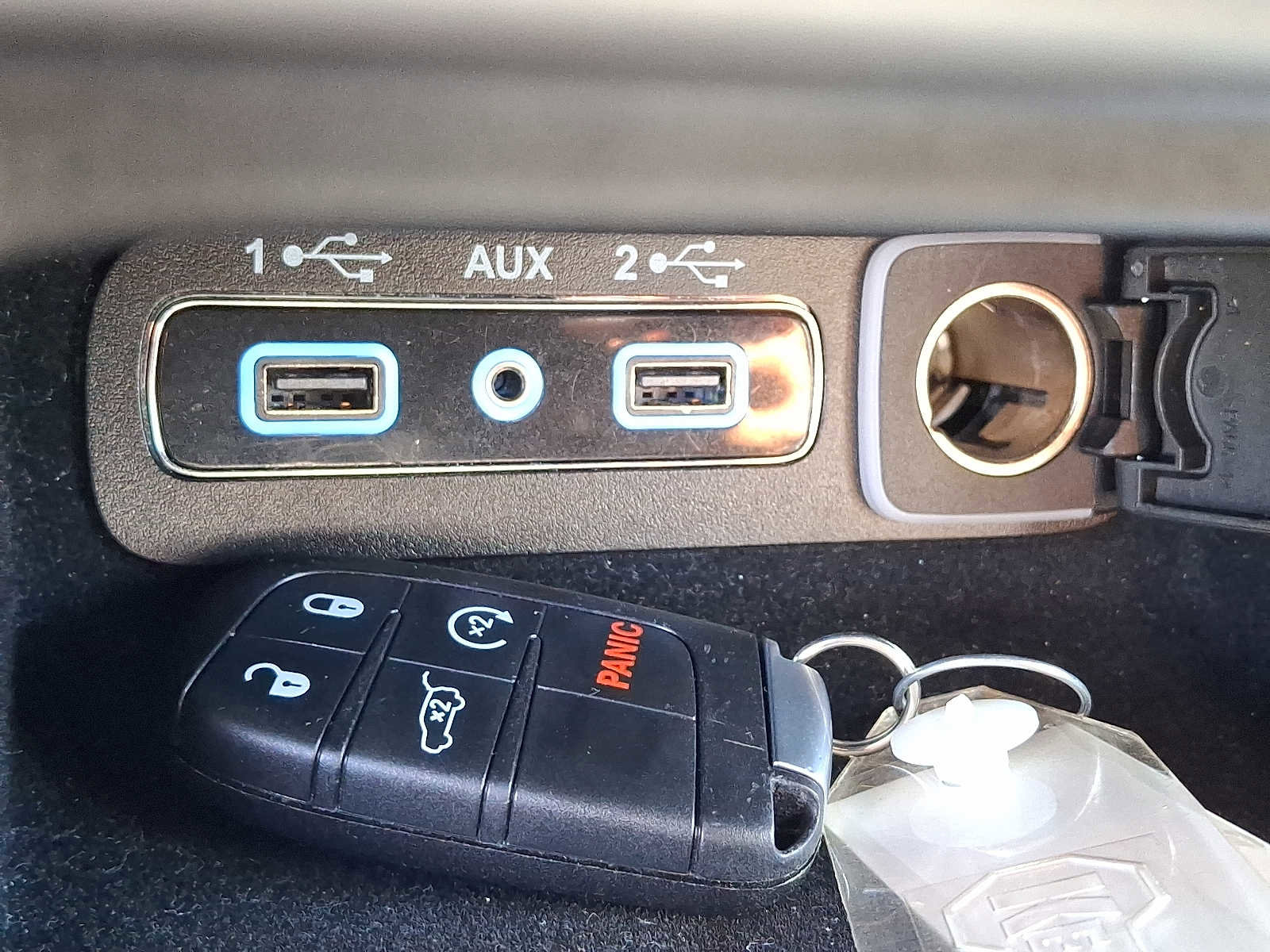 Used 2022 Jeep Grand Cherokee Limited image 27