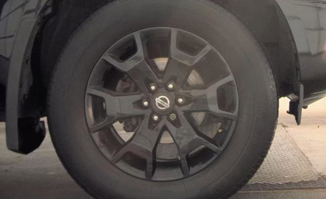 Used 2021 Nissan Frontier SV w/ Midnight Edition Floor Mats image 12