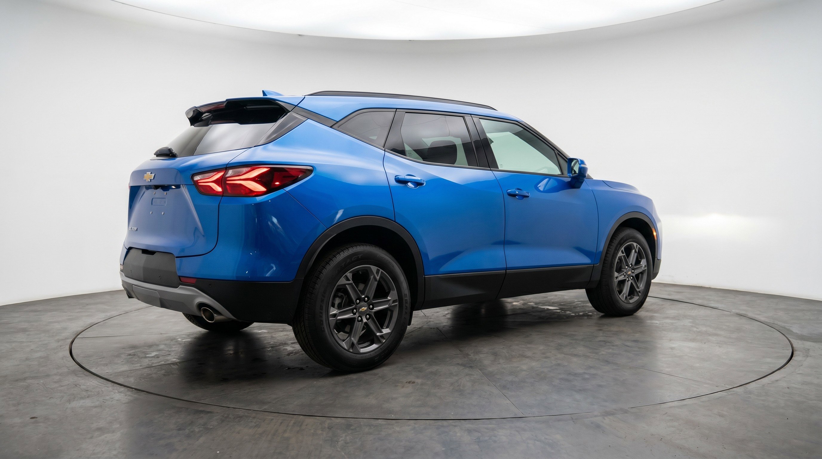 Used 2025 Chevrolet Blazer LT FWD image 9