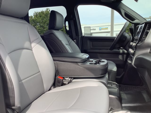 New 2026 RAM 2500 Tradesman w/ Chrome Appearance Group AWD/4WD image 37