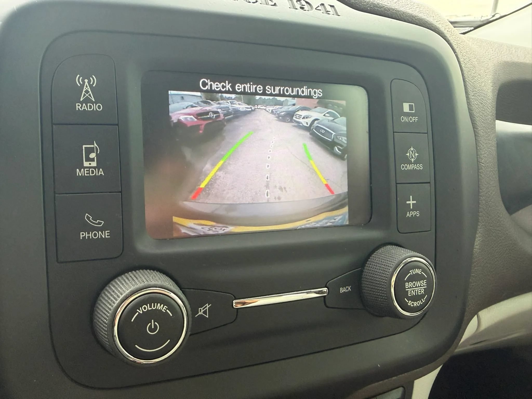 Used 2017 Jeep Renegade Limited FWD image 17