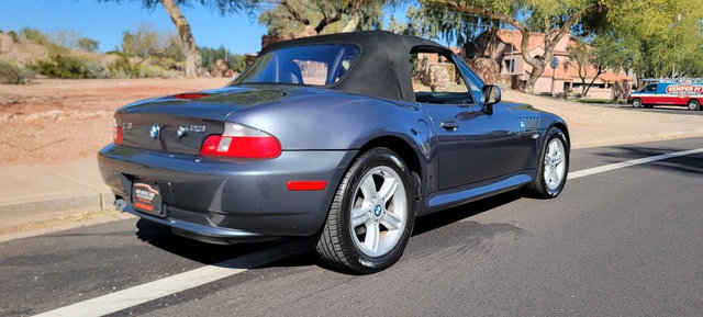 Used 2000 BMW Z3 2.5i image 10