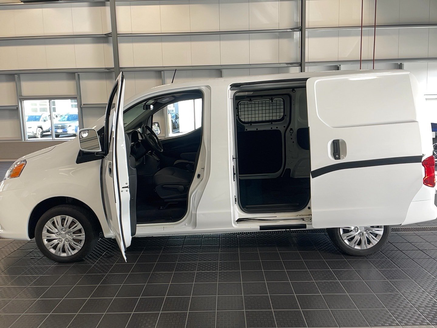 Used 2021 Nissan NV200 SV w/ Sliding Door Glass Package FWD image 5