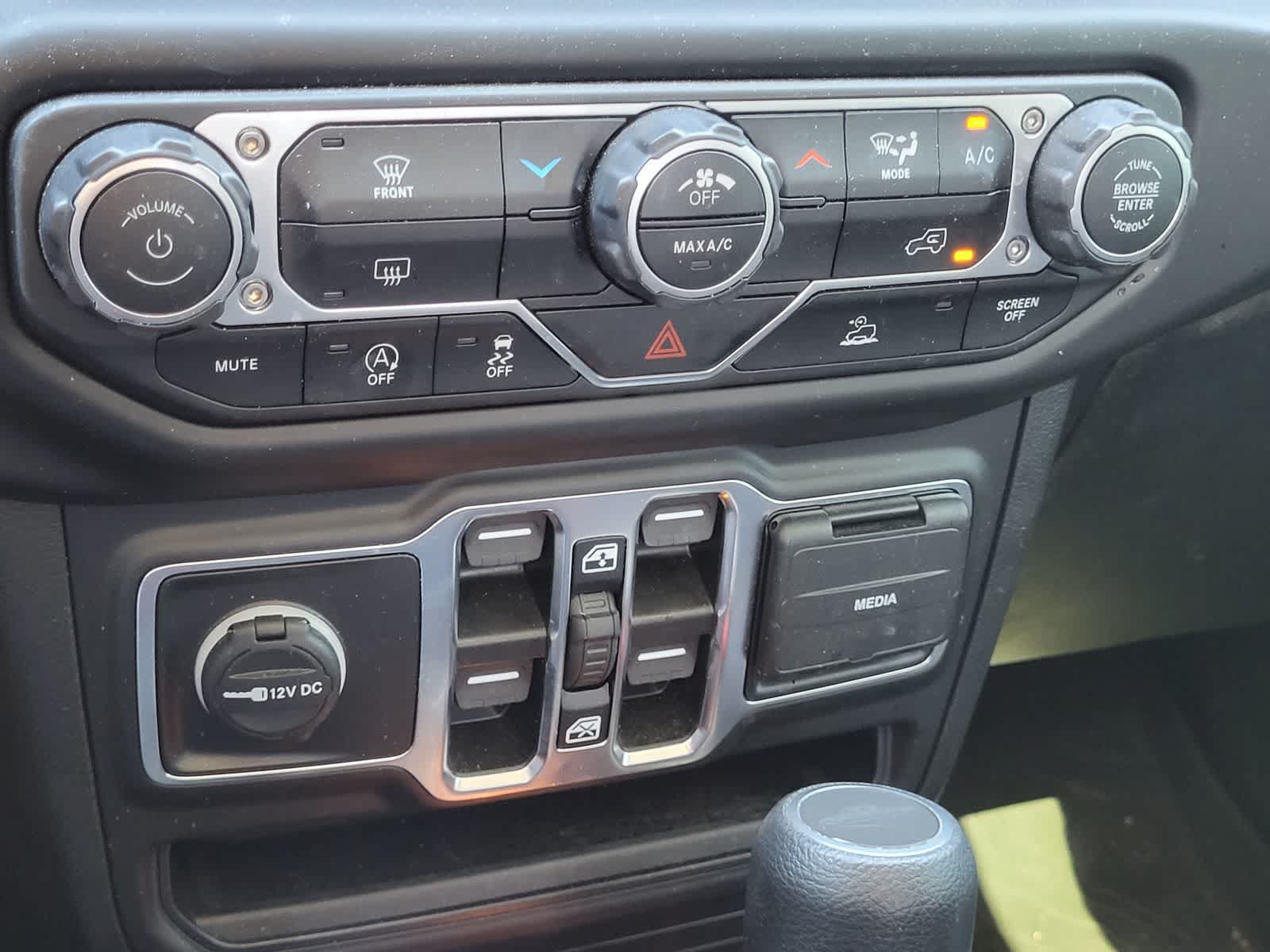 Used 2023 Jeep Gladiator Sport AWD/4WD image 20