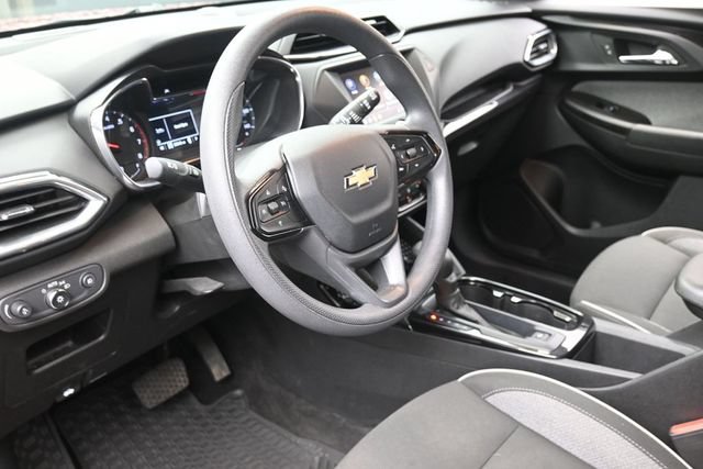 Used 2023 Chevrolet TrailBlazer LT AWD/4WD image 10