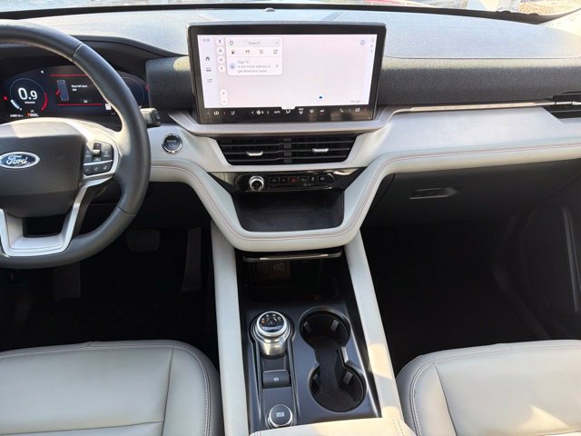 Used 2025 Ford Explorer Active w/ Active Comfort Package RWD image 21