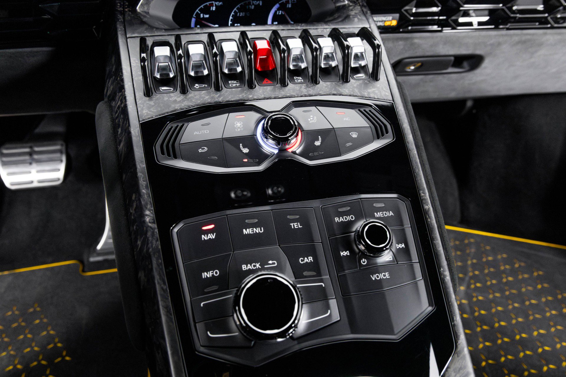 Used 2018 Lamborghini Huracan Performante image 26