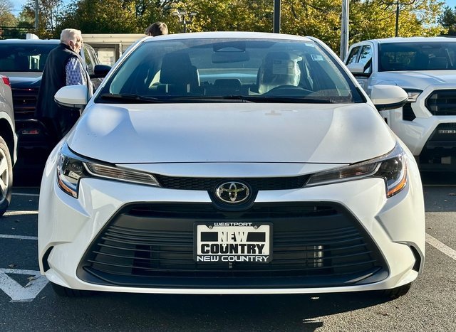 New 2026 Toyota Corolla LE image 1