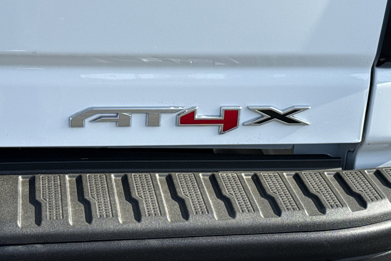 New 2026 GMC Sierra 2500 AT4X w/ AT4X AEV Edition image 27
