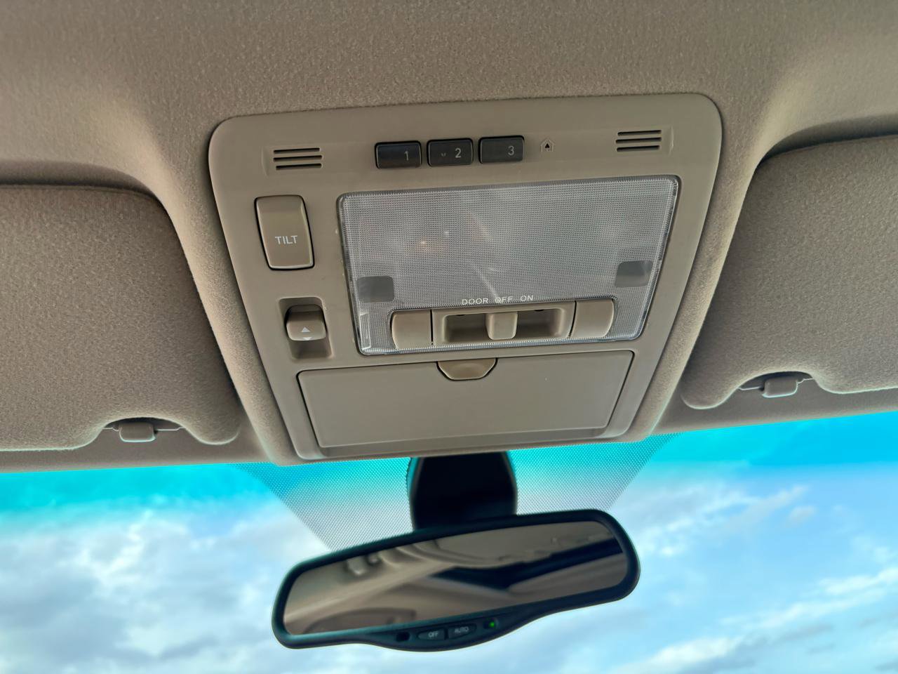 Used 2004 Lexus RX 330 AWD image 32