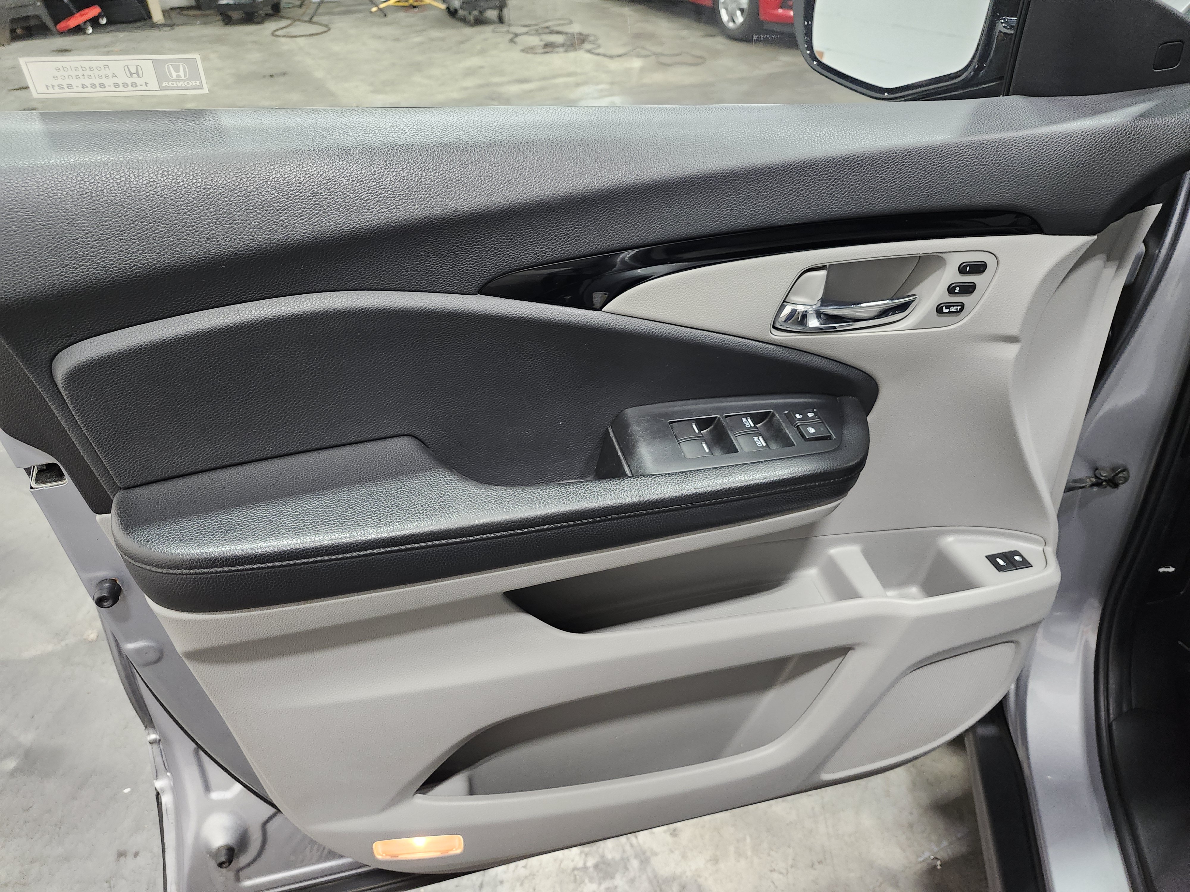 Used 2021 Honda Pilot Touring image 30