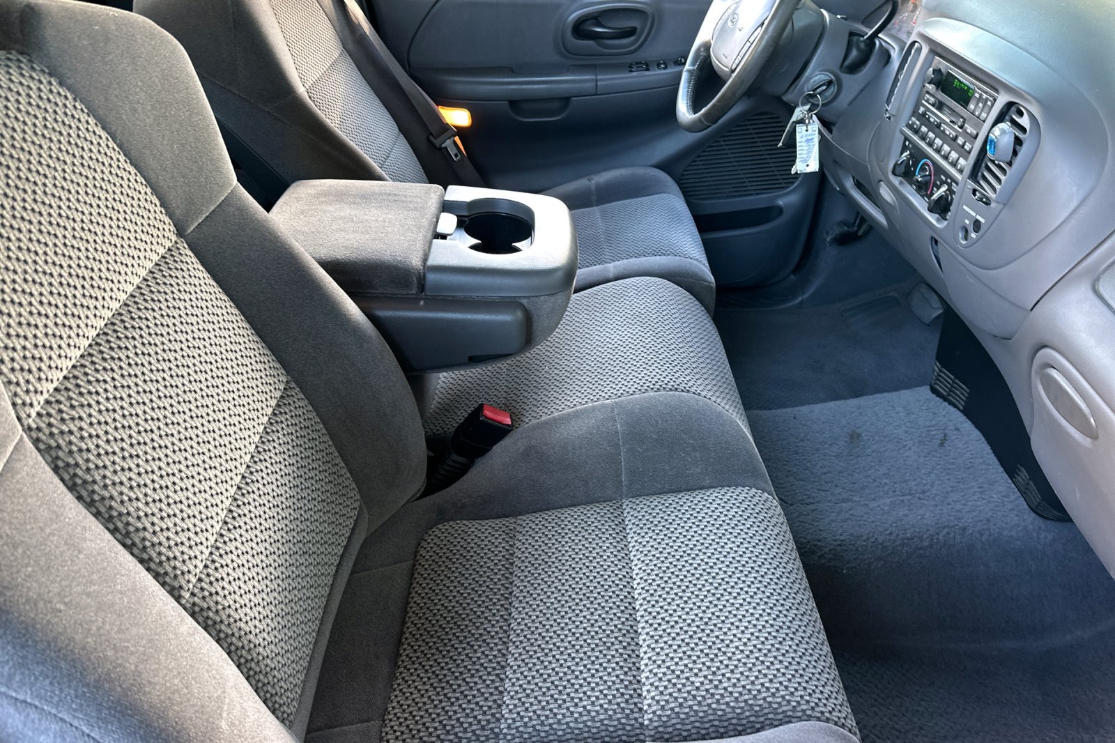 Used 2002 Ford F150 XLT RWD image 14