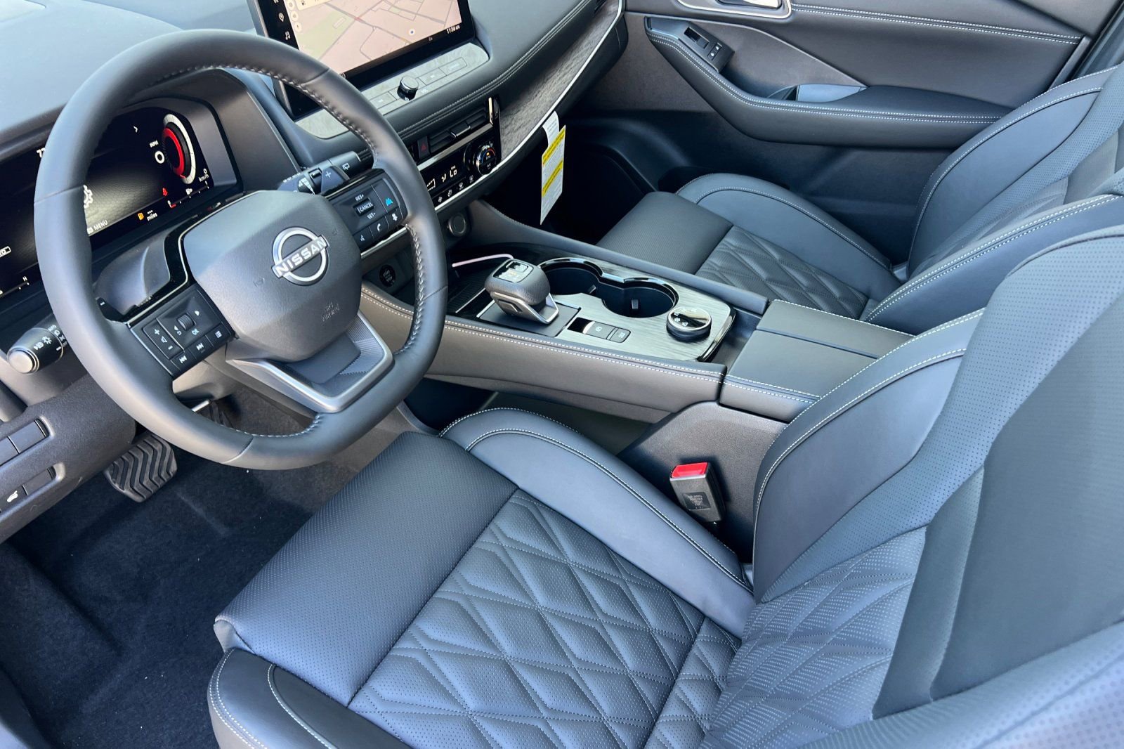 New 2026 Nissan Rogue Platinum AWD/4WD image 7
