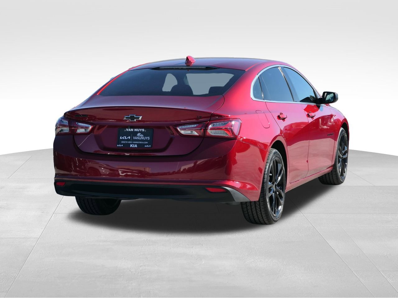 Used 2023 Chevrolet Malibu LT w/ Sport Edition image 3