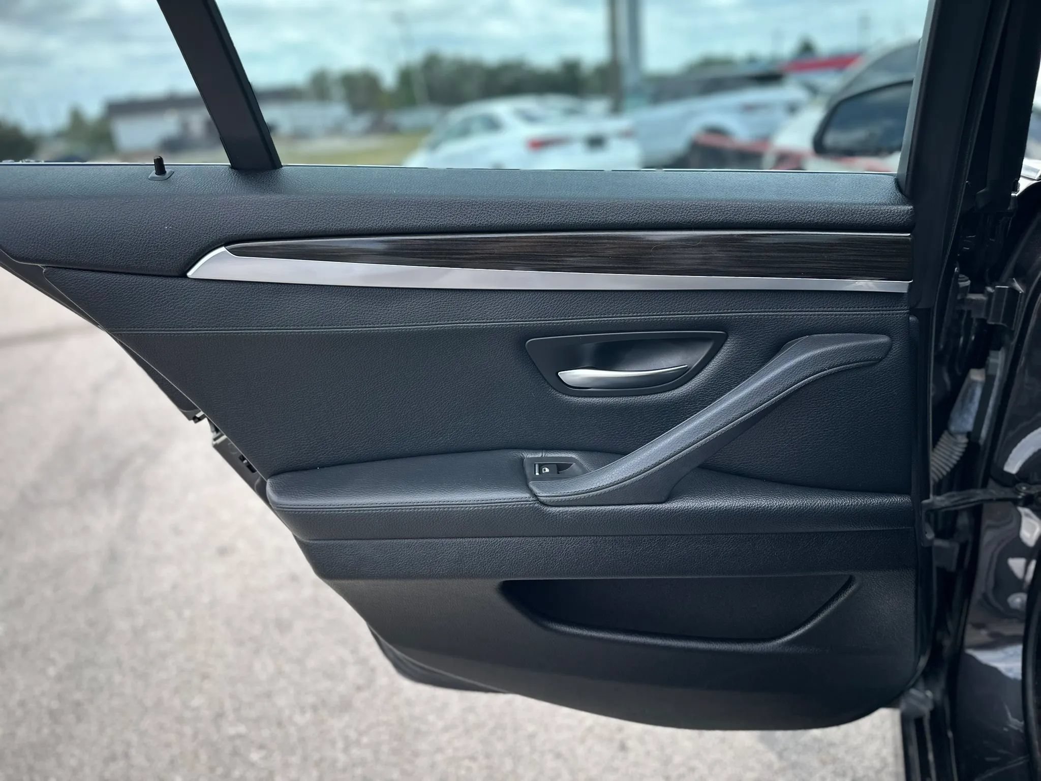 Used 2014 BMW 535d Sedan RWD image 21
