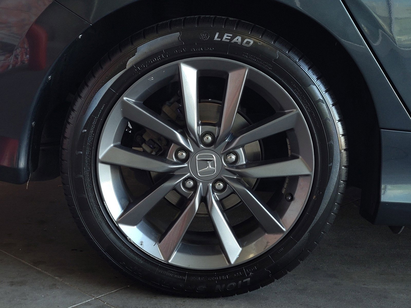 Used 2019 Honda Civic EX image 4