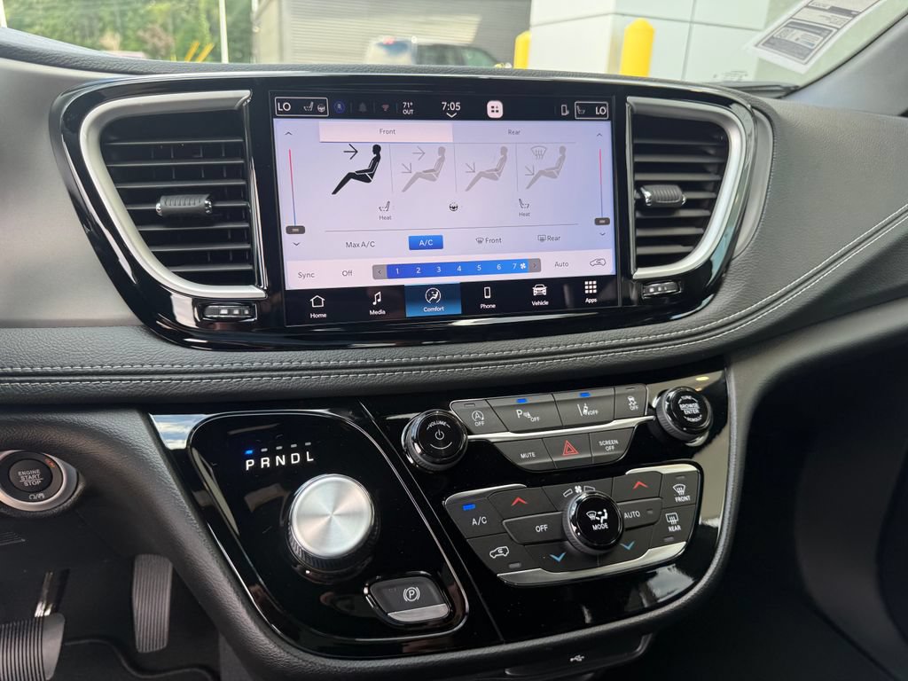 New 2027 Chrysler Pacifica Select FWD image 11