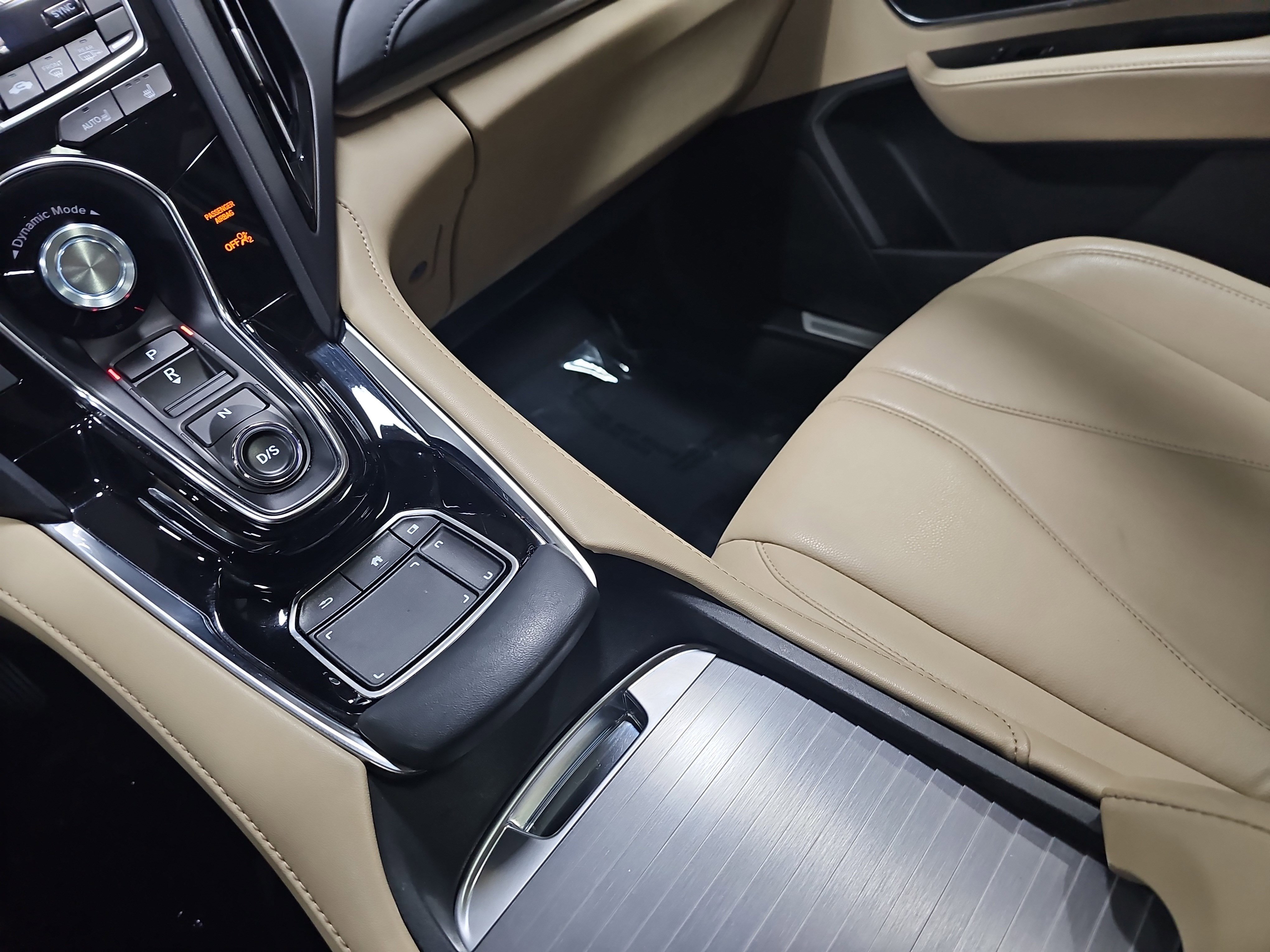 Used 2020 Acura RDX FWD image 25