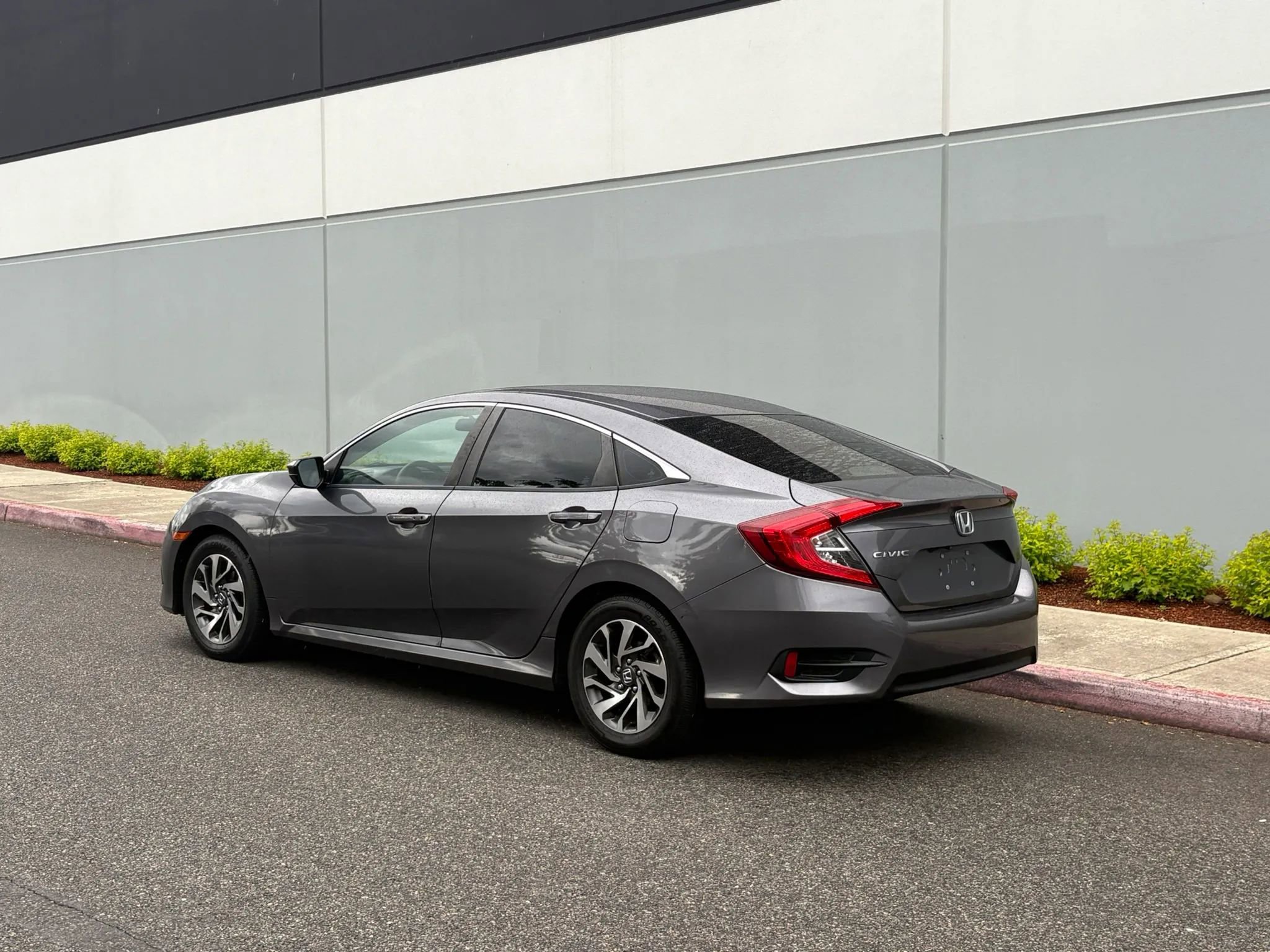 Used 2016 Honda Civic EX image 4