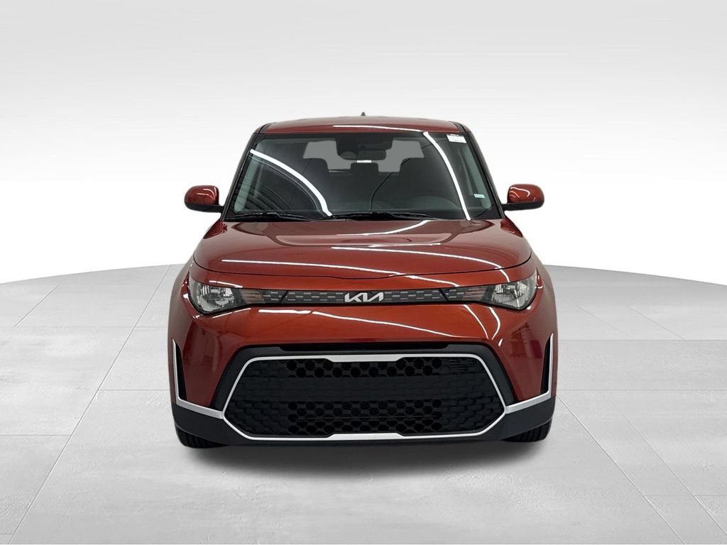 Used 2024 Kia Soul LX w/ Option Group 015 FWD image 10