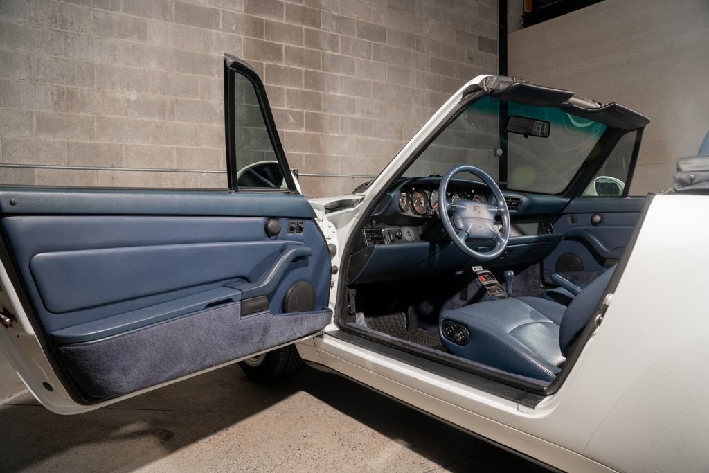 Used 1995 Porsche 911 Cabriolet image 17