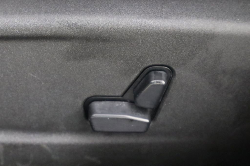 Used 2023 Dodge Charger GT image 23