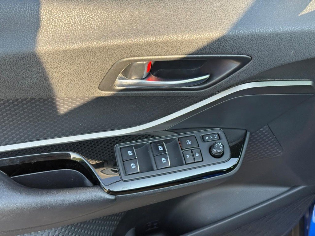 Certified 2019 Toyota C-HR XLE FWD image 17
