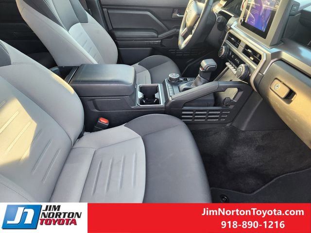 Used 2025 Toyota Tacoma TRD Off-Road image 15