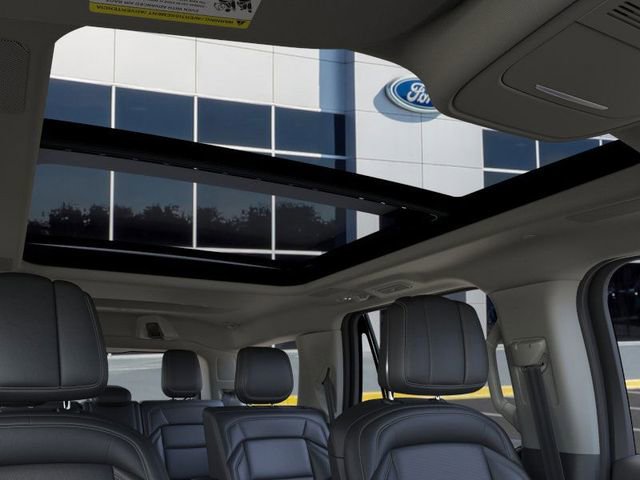 New 2025 Lincoln Navigator Reserve image 22