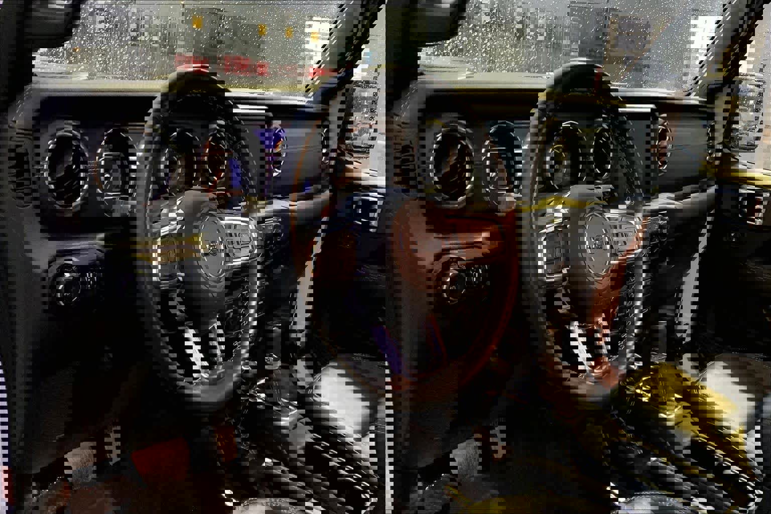 Used 2019 Jeep Wrangler Unlimited Sahara image 16