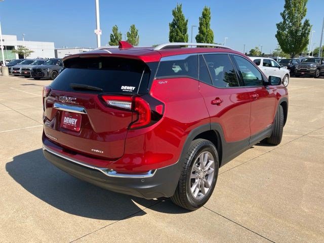 Used 2024 GMC Terrain SLT w/ Infotainment Package II AWD/4WD image 6
