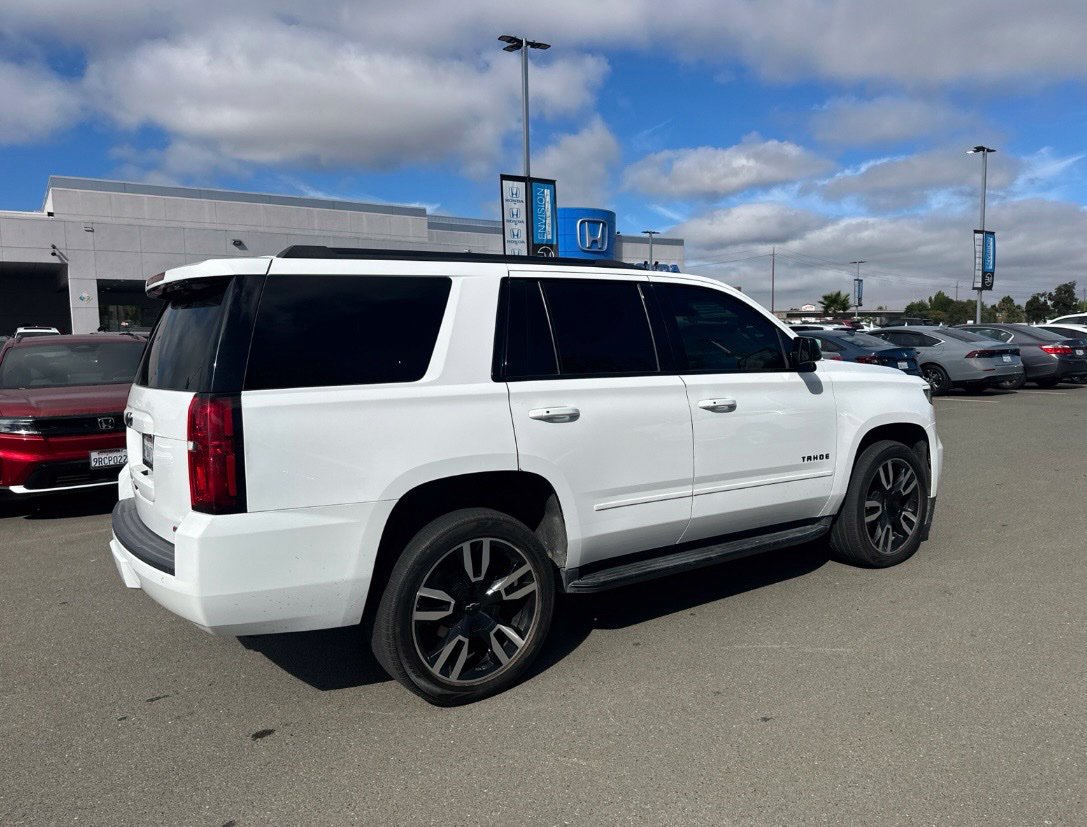 Used 2020 Chevrolet Tahoe Premier AWD/4WD image 3