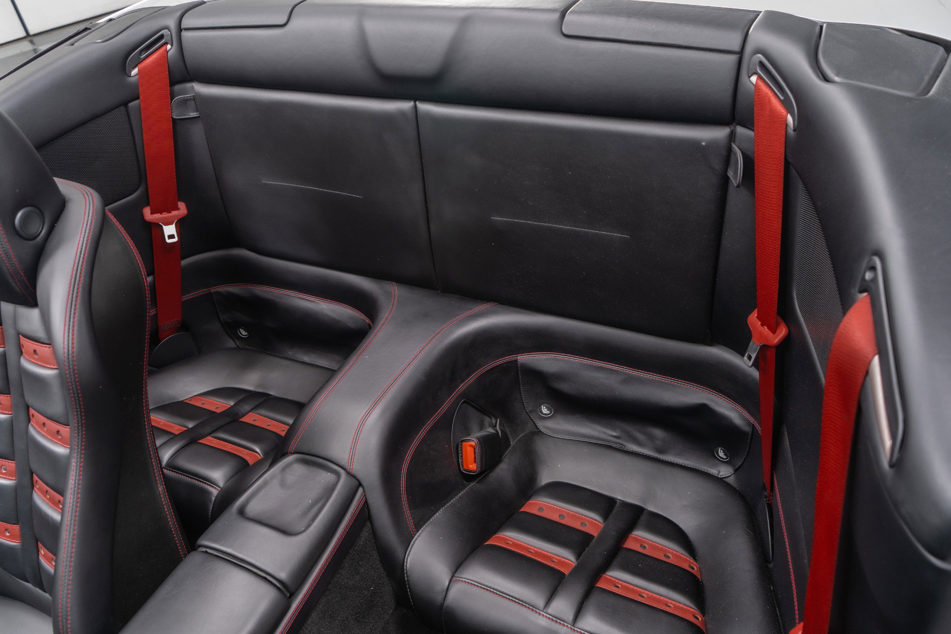 Used 2013 Ferrari California image 16