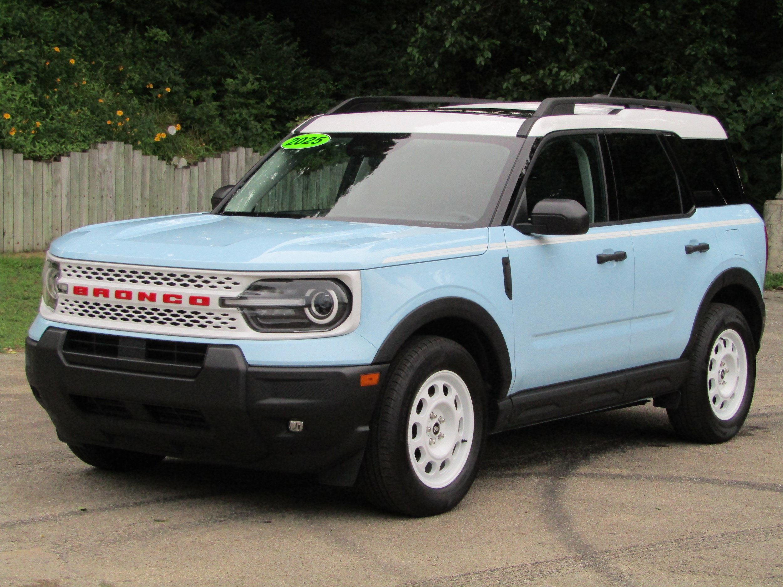 Used 2025 Ford Bronco Sport Heritage w/ Convenience Package AWD/4WD image 8