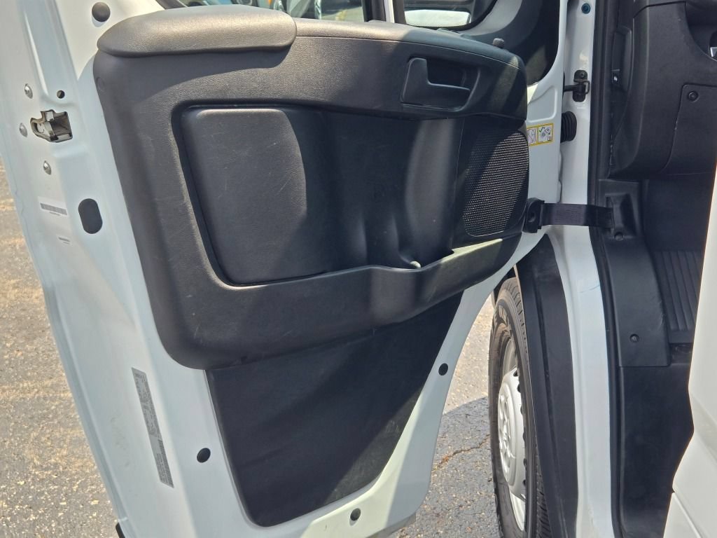 Used 2026 RAM ProMaster 2500 w/ Convenience Group FWD image 12