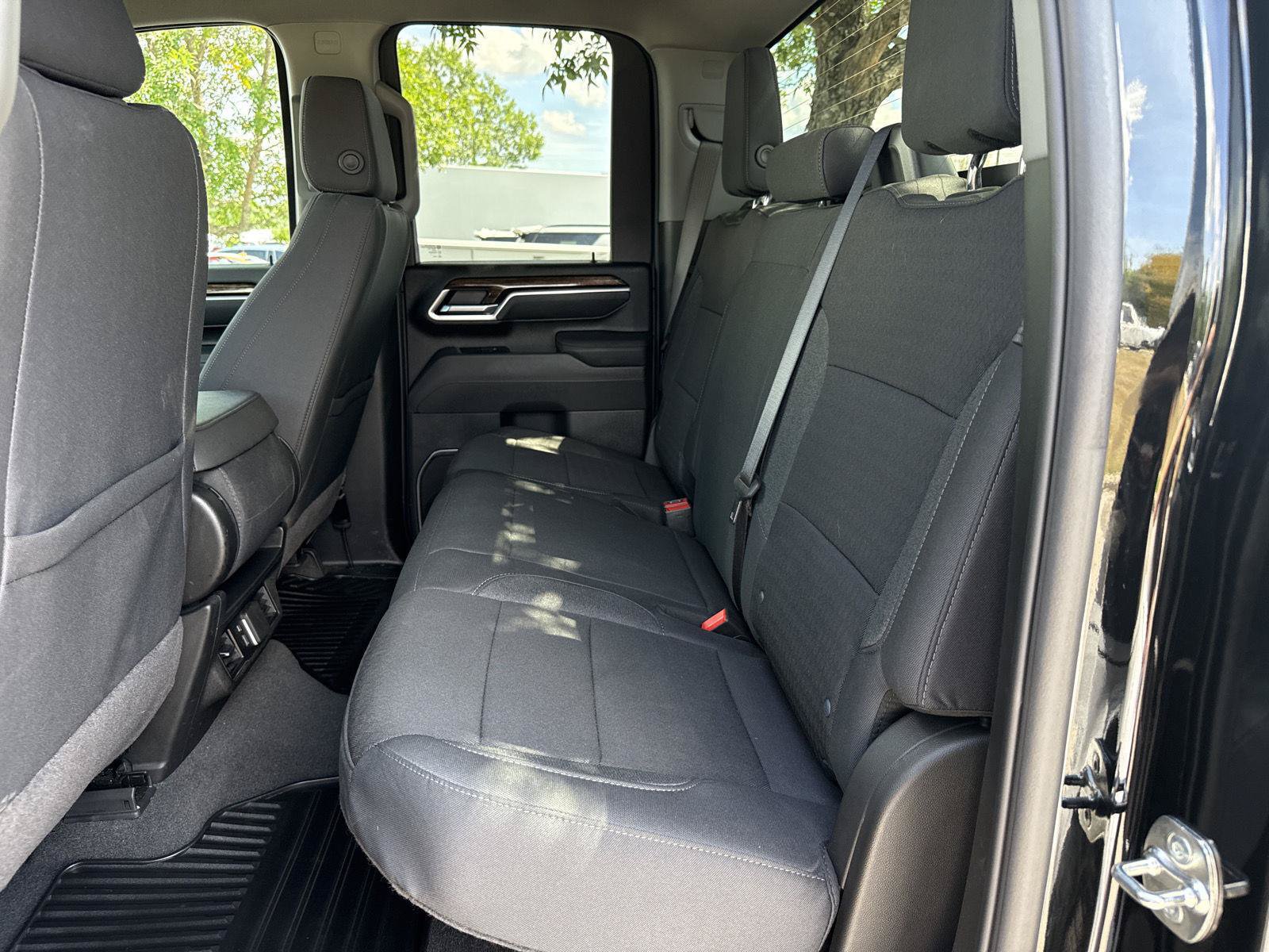 Used 2026 GMC Sierra 2500 SLE w/ SLE Value Package; AWD/4WD image 18