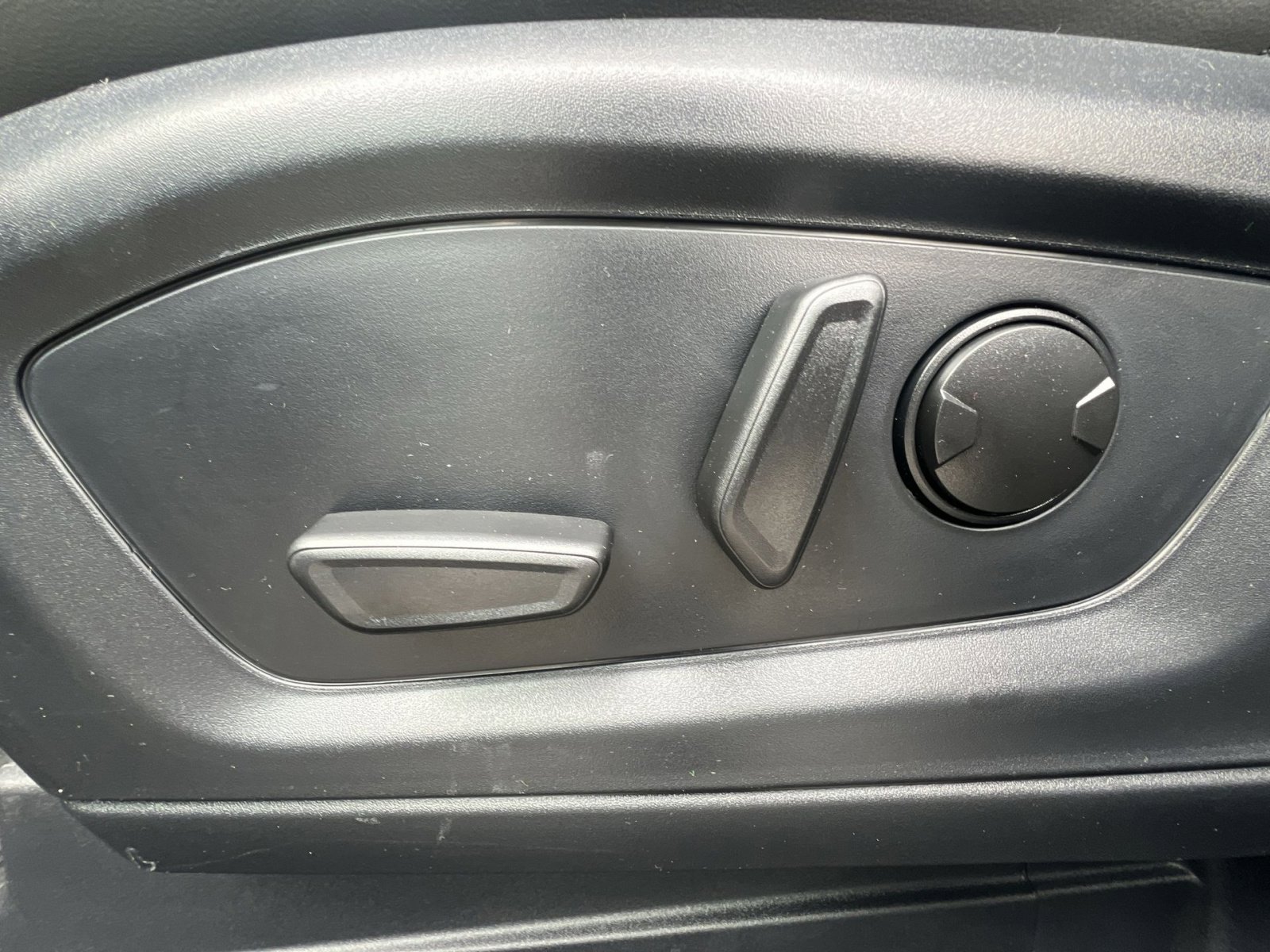 New 2026 Ford Explorer Active w/ Active Comfort Package image 14